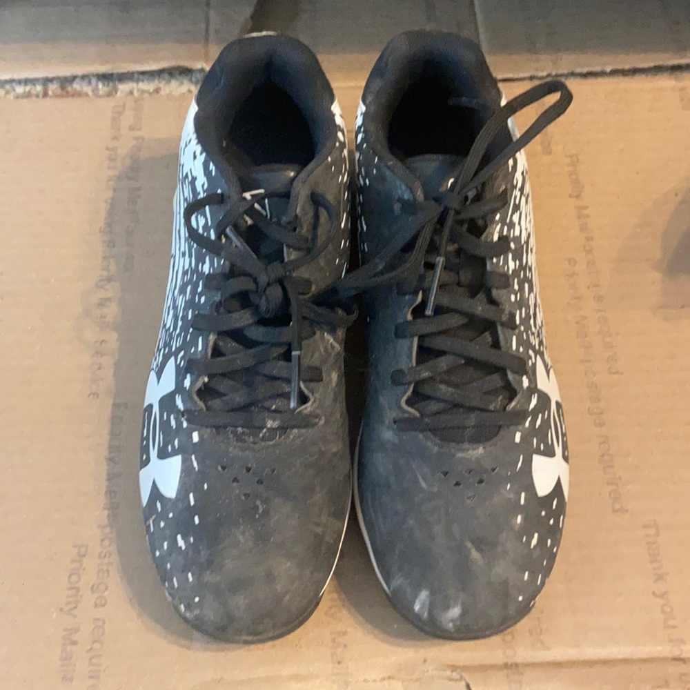 Under armour baseball cleats